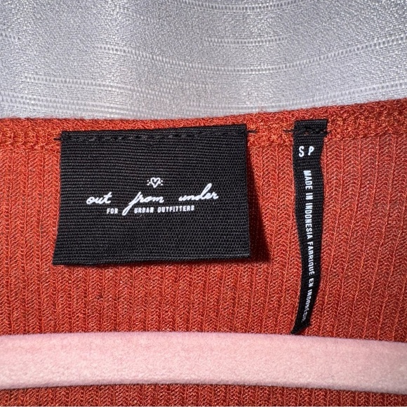Urban Outfitters Rust Ribbed Wrap Top - Picture 6 of 7
